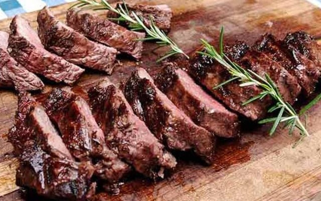 Carne dos ebreus com mel e leite