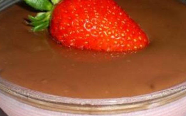 Mousse de morango com chocolate