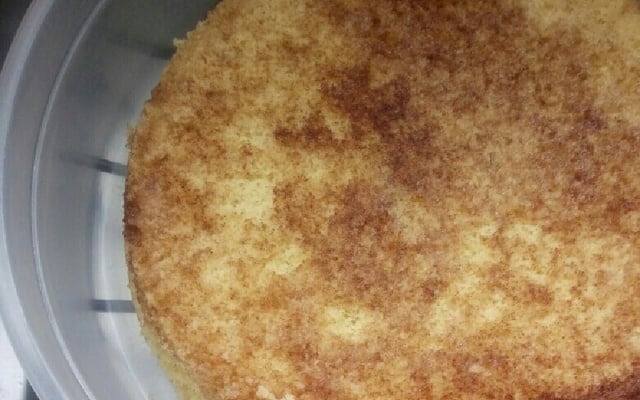 Bolo fofinho de fubá de microondas