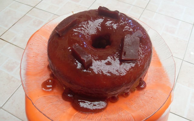 Bolo de fubá com goiabada
