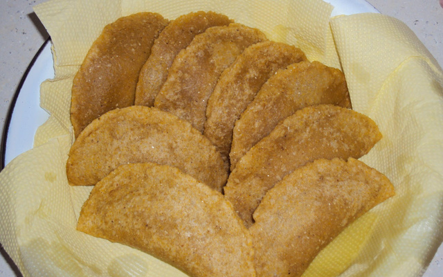 Pastel de farinha de milho (tradicional do sul de MG)