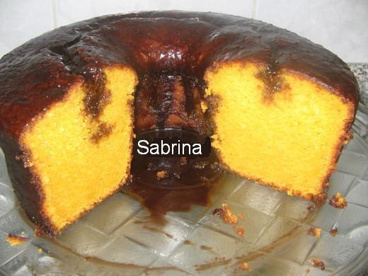 Bolo sensacional de cenoura com cobertura de chocolate