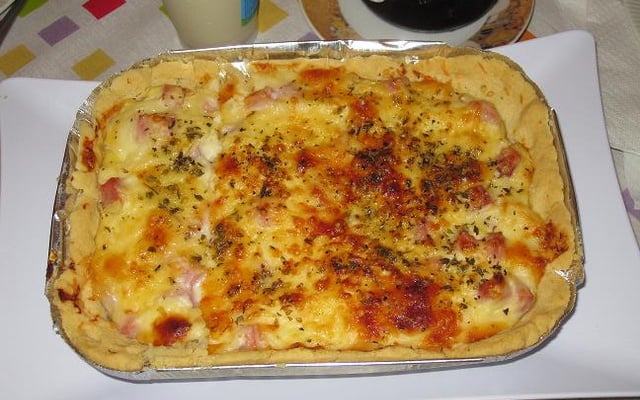 Quiche de queijo e presunto