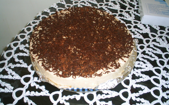 Torta cremosa de banana com chocolate