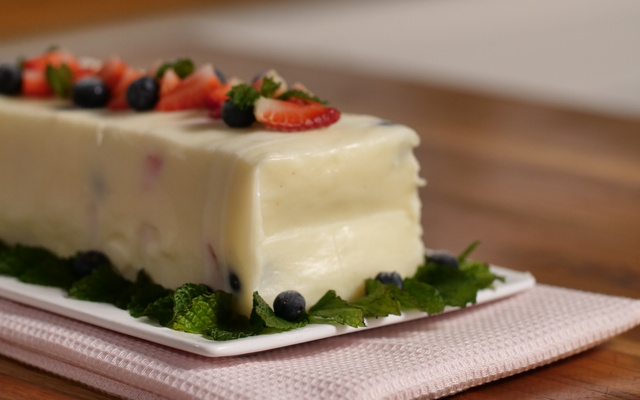 Sobremesa na caixa de leite 