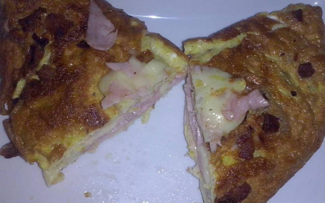 Omelete recheado delicioso