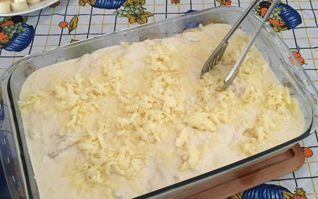 Talharim ao molho branco com salmão