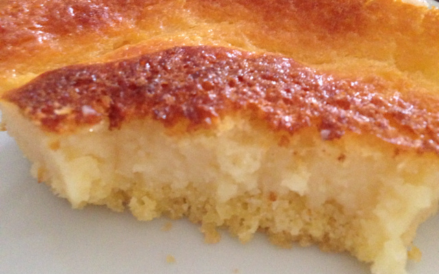 Bolo de fubá cremoso