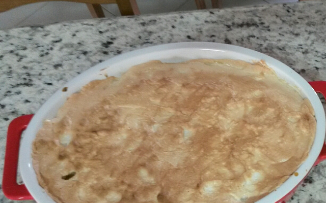 Torta pregüiçosa de pêssego