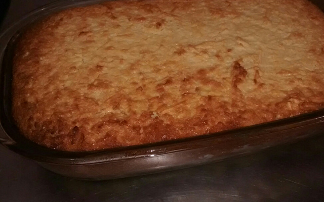 Bolo de aipim cremoso tradicional