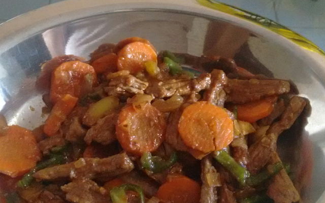 Picadinho de bife de alcatra ou contra filé