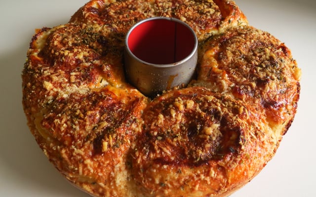 Rosca de queijo parmesão