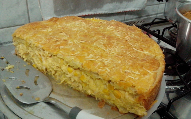 Torta de frango cremosa