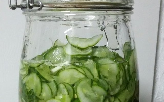 Conserva oriental de pepino japonês