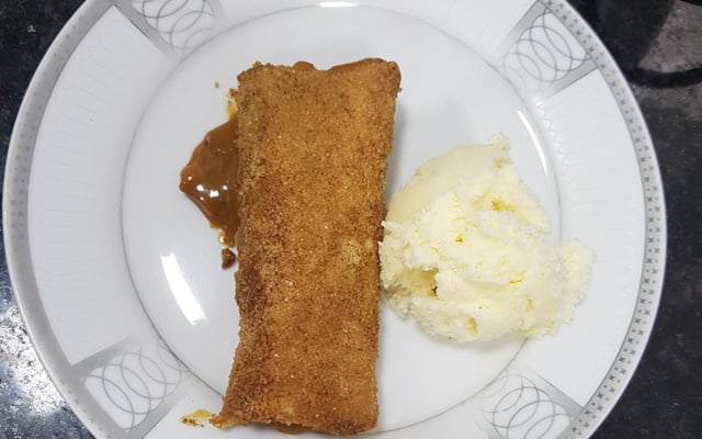 Rolinhos de banana com doce de leite