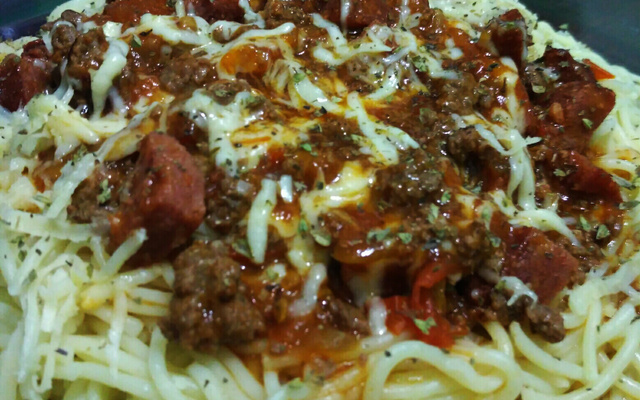 Macarrão à bolonhesa