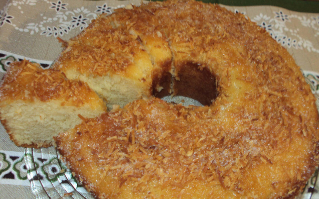 Bolo de coco de liquidificador