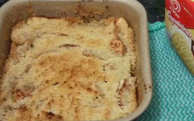 Torta de maçã com sorvete de creme
