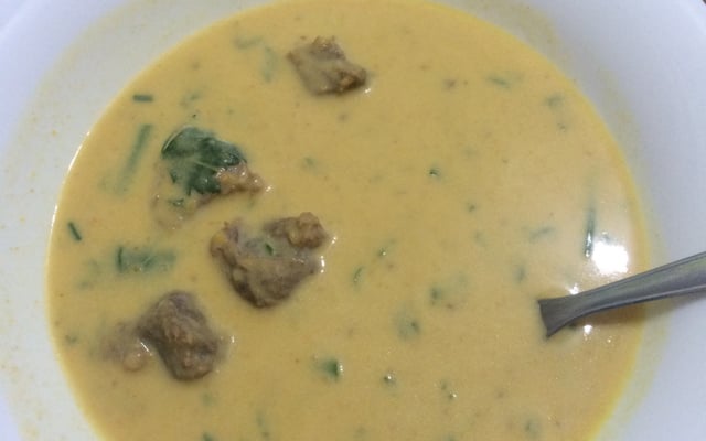 Sopa de inhame, cenoura e creme de leite