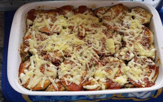 Berinjela com atum ao forno