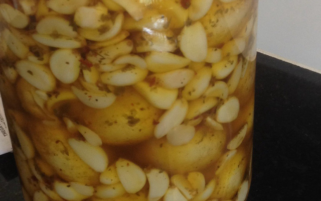Conserva de alho com batata