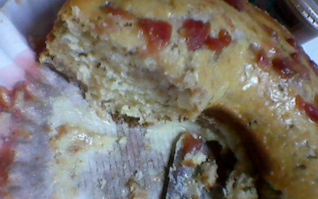 Bolo formigueiro de morango e leite condensado