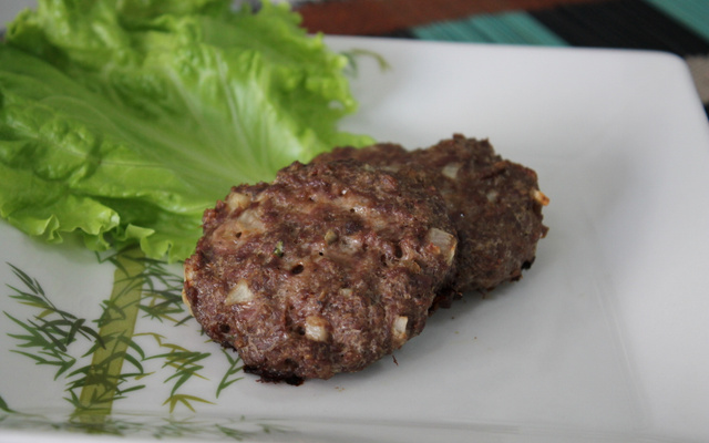 Carne de hambúrguer rústica