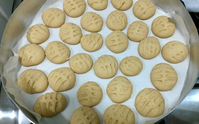 Biscoito de maisena com coco do Lúcio Cezar