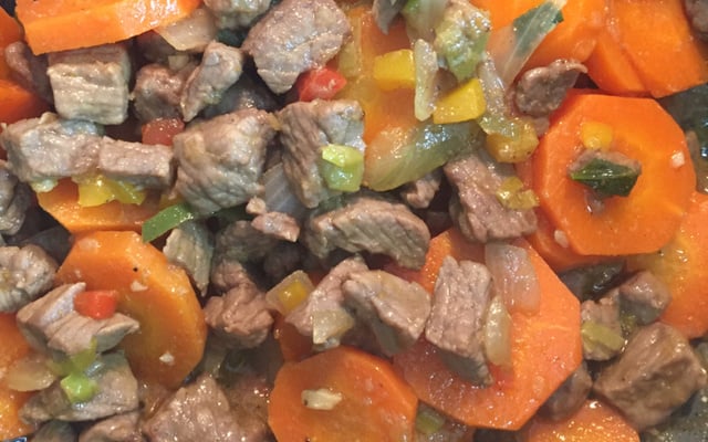 Picadinho de bife de alcatra ou contra filé