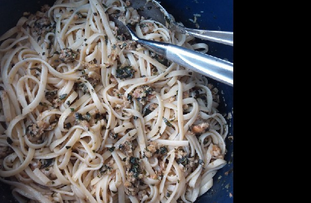 Penne ao molho pesto