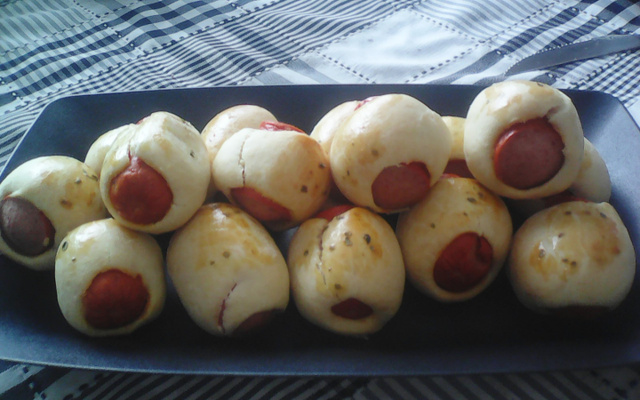 Enroladinhos de salsicha (assado)