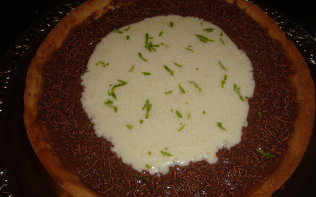 Torta de limão com chocolate da Dani