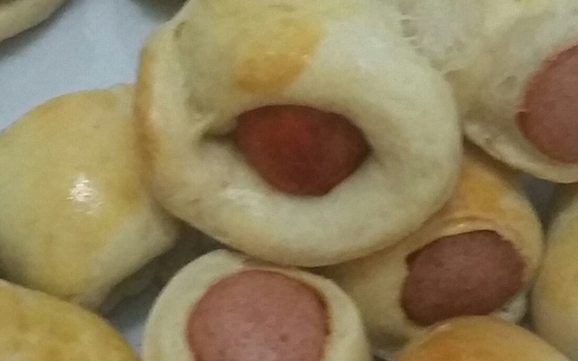 Enroladinhos de salsicha (assado)