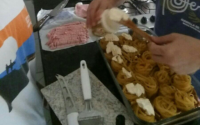 Macarrão de forno recheado