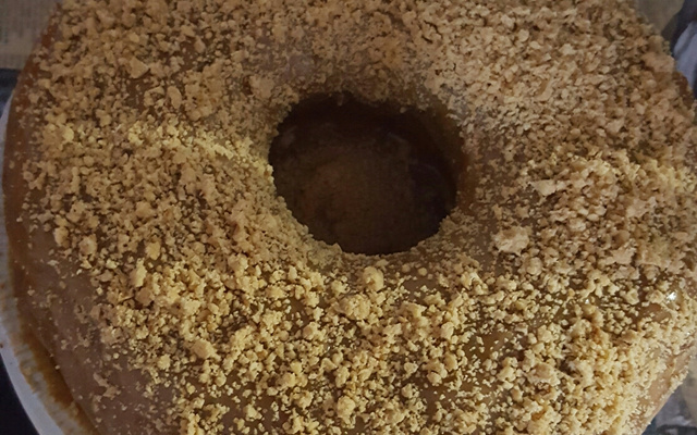 Bolo junino de paçoca