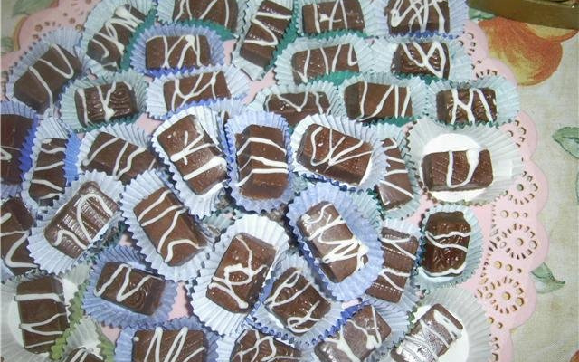 Bombom de chocolate com recheio de maracujá