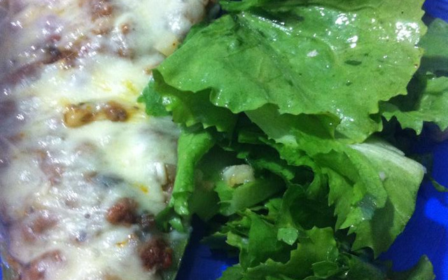 Canoa de abobrinha recheada com carne moída