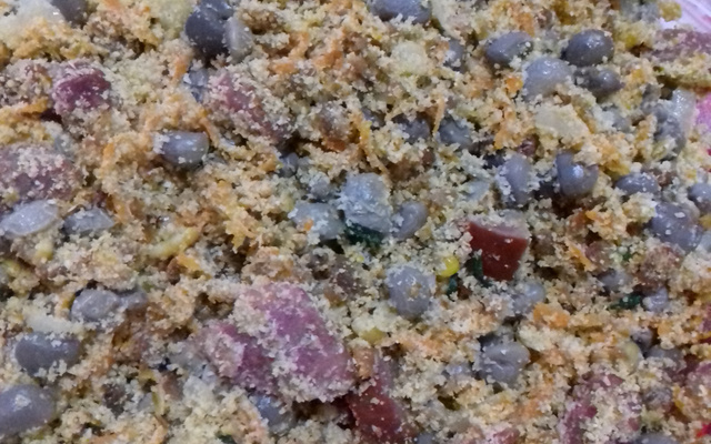 Farofa feijão catador