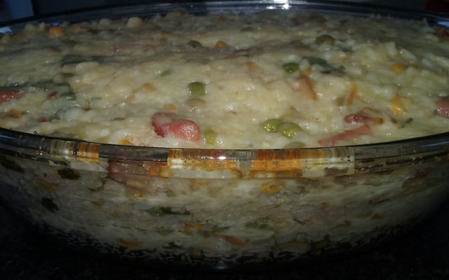 Arroz de forno com calabresa