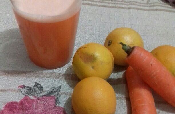 Receita de suco de laranja e cenoura
