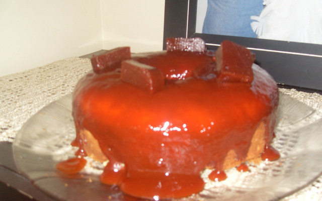 Bolo de fubá com goiabada