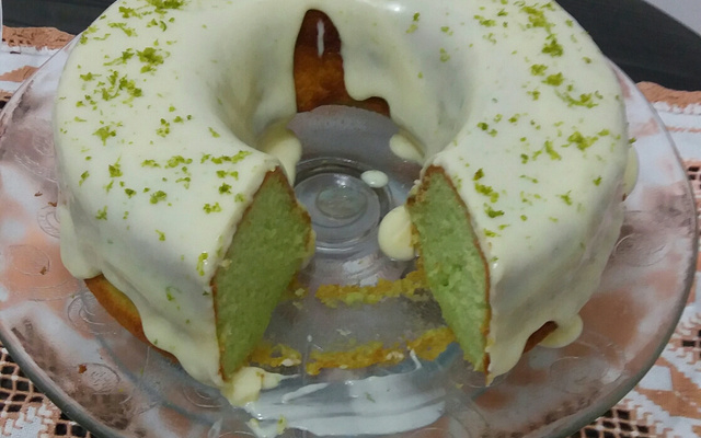 Bolo verde de limão