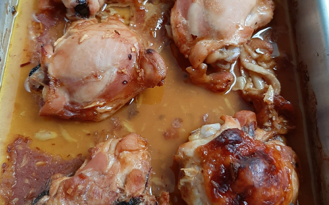 Coxa e sobrecoxa no forno