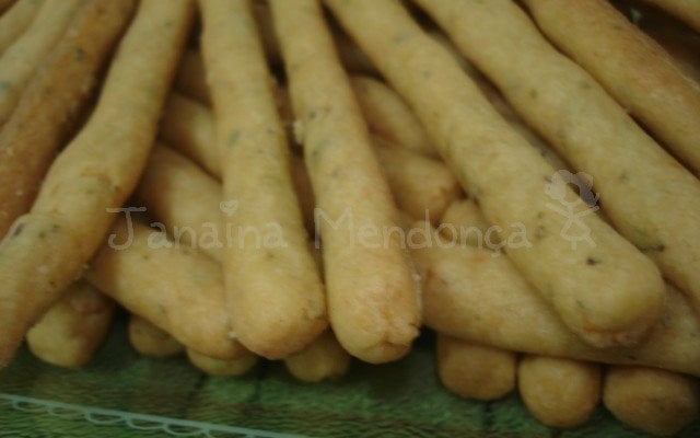 Palitinhos de parmesão e orégano