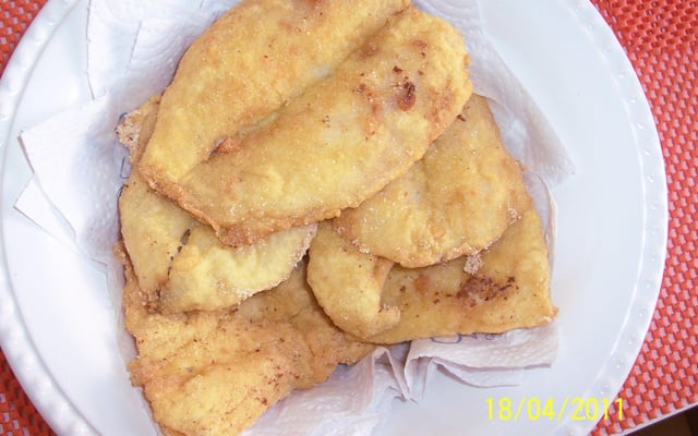 Filés de peixe fritos by Paula  (crocantes)