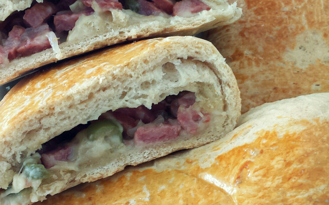 Pão de Linguiça Caseiro