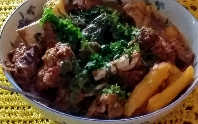 Costela com mandioca simples