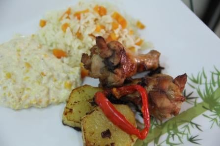 Frango assado na cerveja com bacon e calabresa