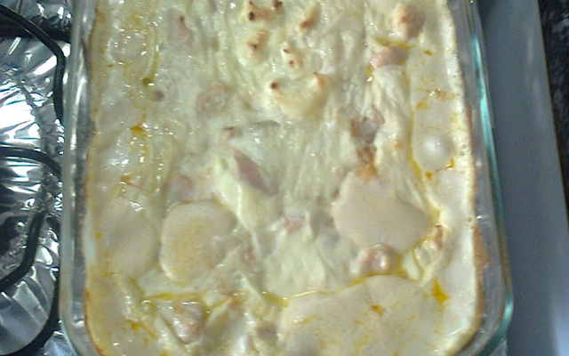 Frango com batatas gratinado