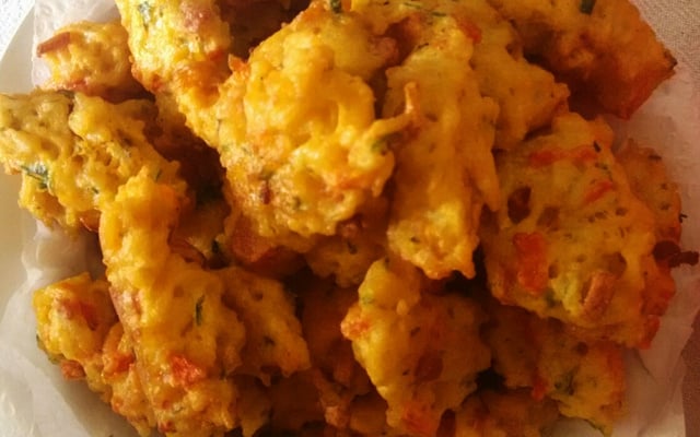 Bolinho de arroz crocante